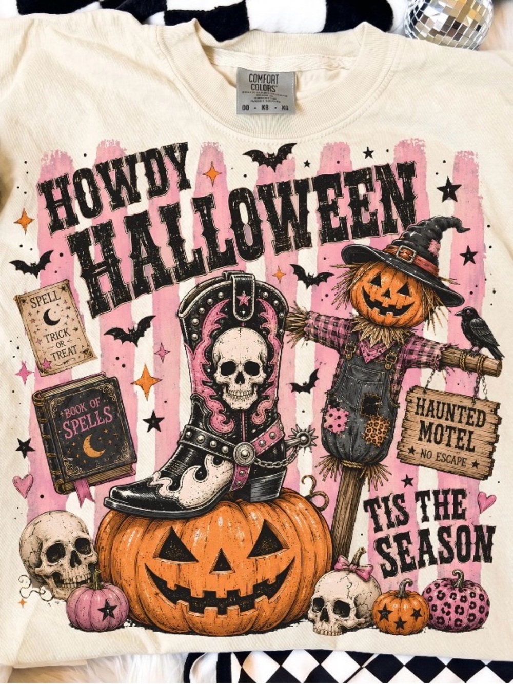 Howdy Halloween Graphic Tee